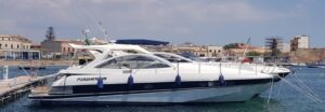 Pershing 39