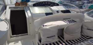 Pershing 39