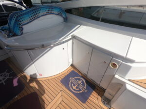 Pershing 52