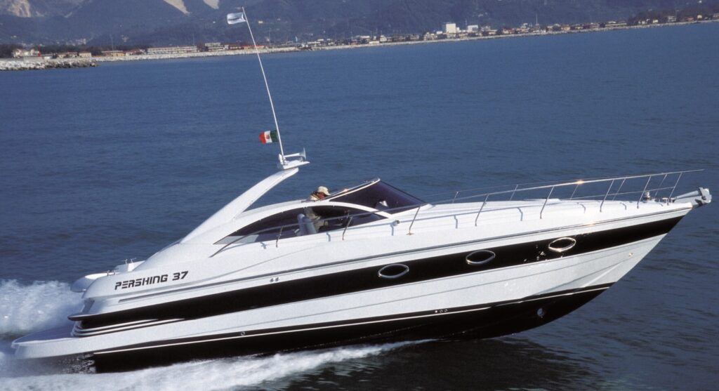 Pershing 37