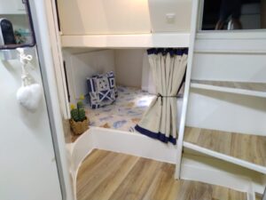 Fiart 27 Cabin