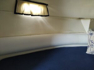 Fiart 27 Cabin