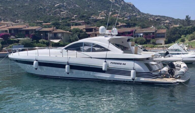Pershing 54