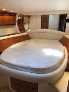 Pershing 54