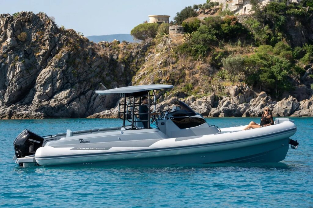 Ranieri Cayman 33.0 Executive